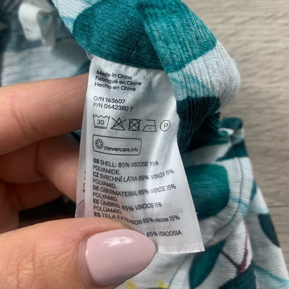 Anna Glover H&M Patterned Wrapover Mini Skirt - Picture 8 of 12